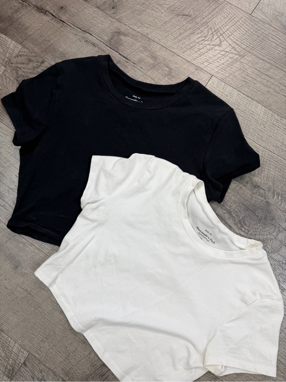 Abercrombie & Fitch Black and White baby Tee Set